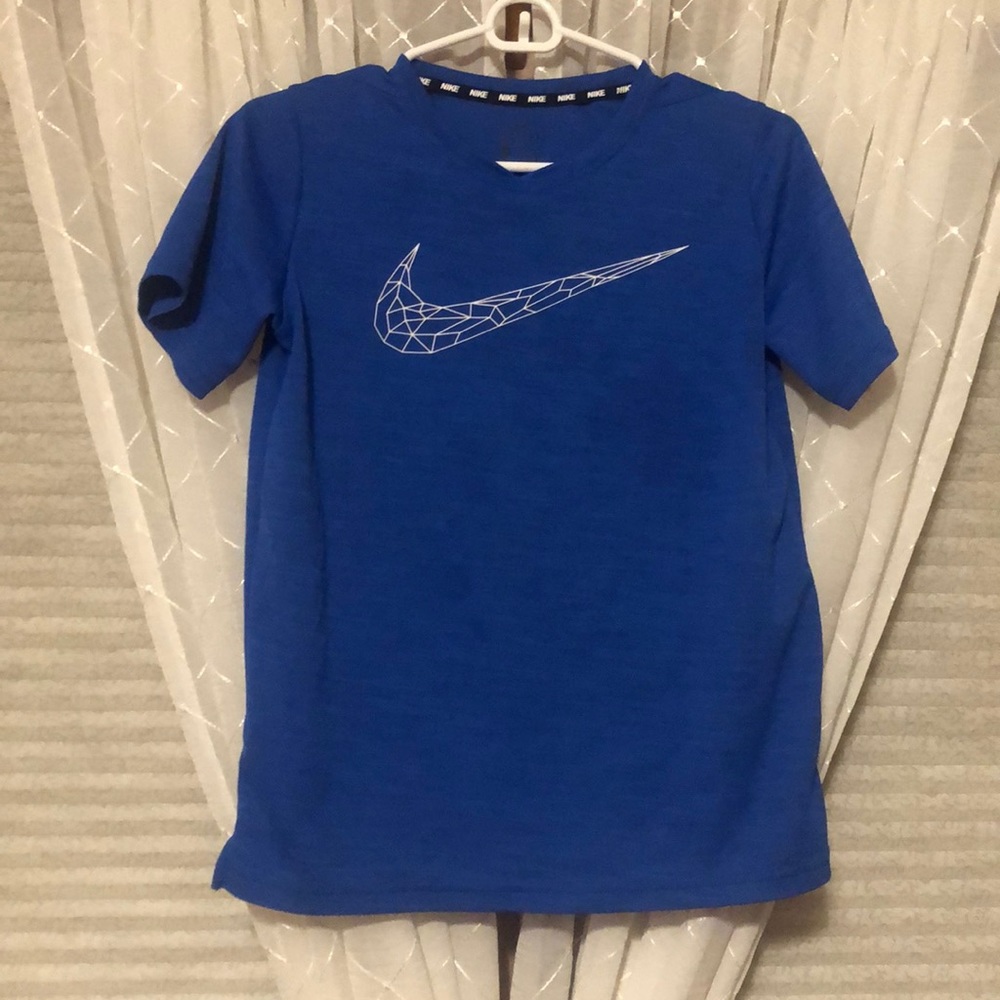 Boys Nike T
